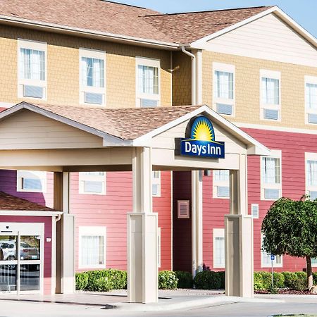 Days Inn By Wyndham Ellis Екстериор снимка